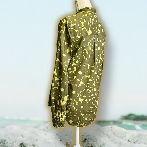 J. Crew ‘Groovy Button-Up Shirt’ in “Camo Flowers” with Yellow Piping Size Small - Picture 10 of 15